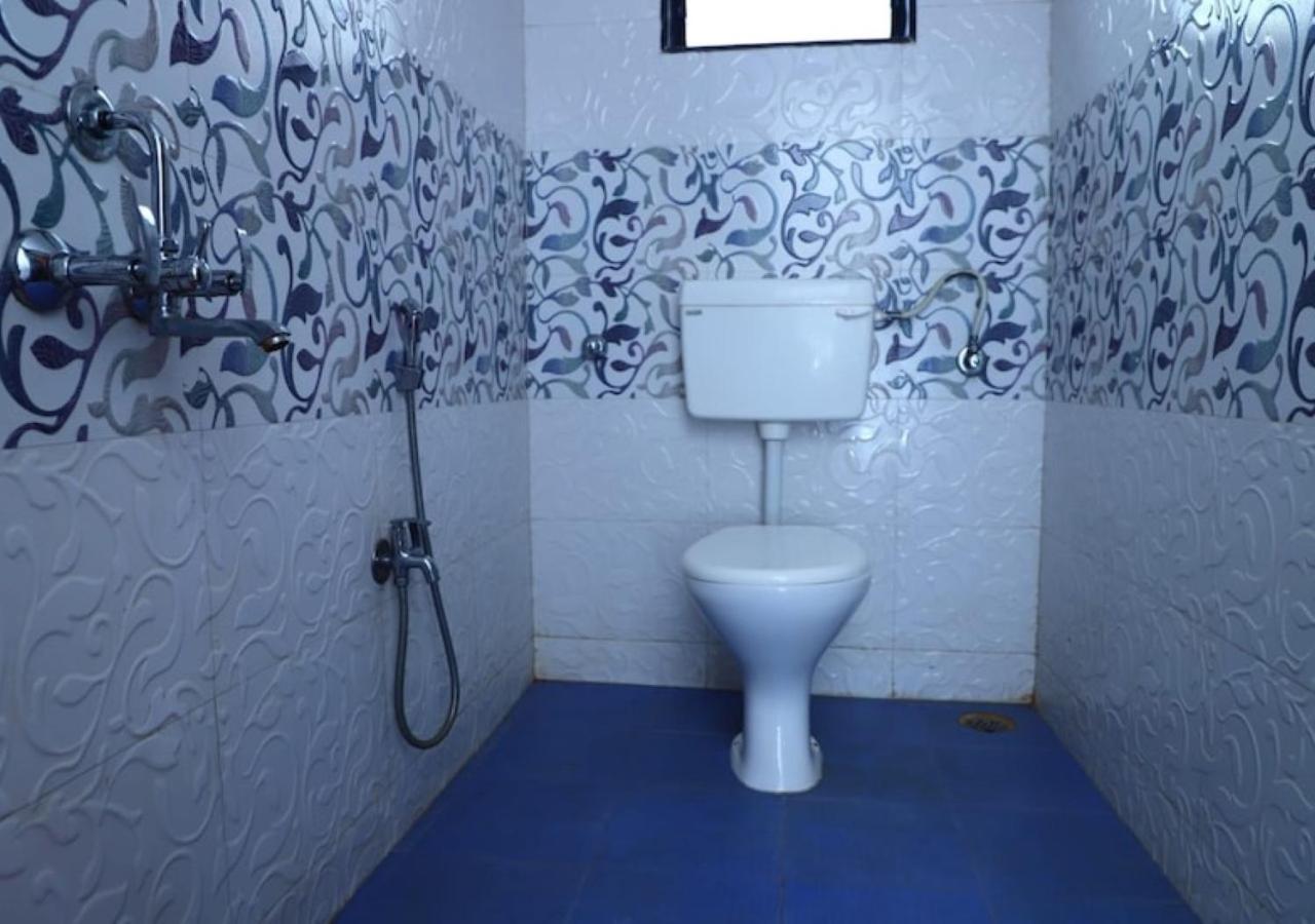Swaroop Residency Ganpatipule Hotel Kültér fotó
